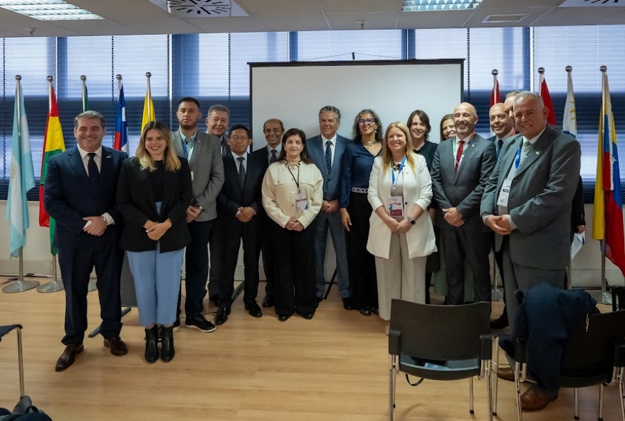 FEDESUD_FITUR_3_-_FAMILIA_EN_FITUR_14c94.jpg
