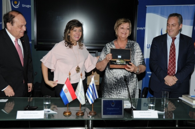 Paraguay present&oacute; en Uruguay Las Huellas del Gran Se&ntilde;or &ldquo;Karai Guaz&uacute;&rdquo;