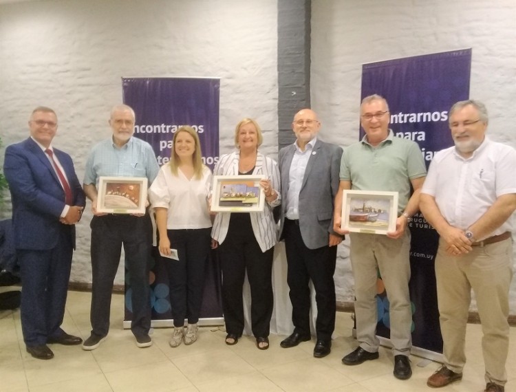 CAMTUR reconoci&oacute; labor de las autoridades del MINTUR