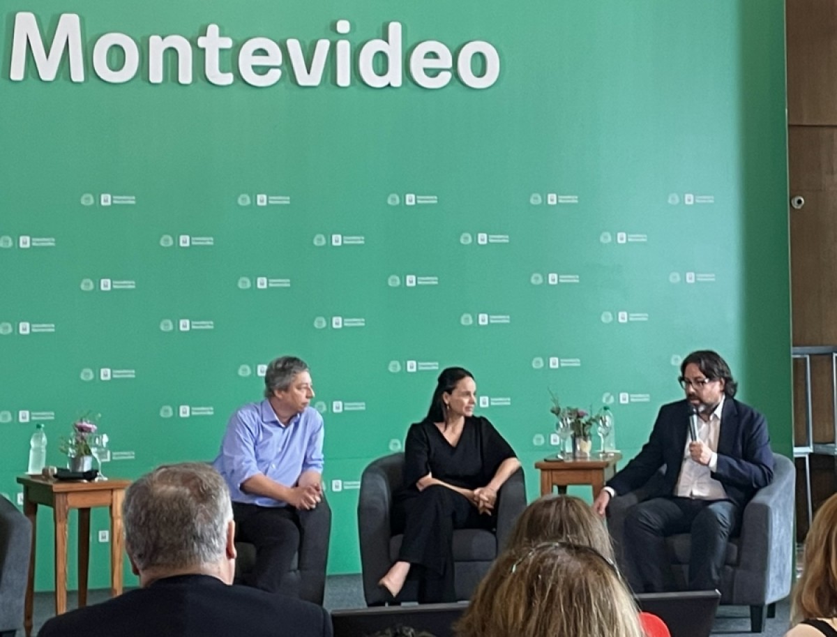  (Izq.) Dtor. del Depto de Desarrollo Económico, Gustavo Cabrera, Dtora. de la Div. Turismo, Karina Fortete y el intendente, Mauricio Zunino, por razones de agenda se integró luego la SS de MINTUR, Ana C. Caram