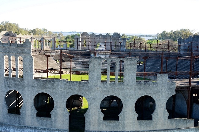 Gran espect&aacute;culo en la Plaza de Toros del Real de San Carlos