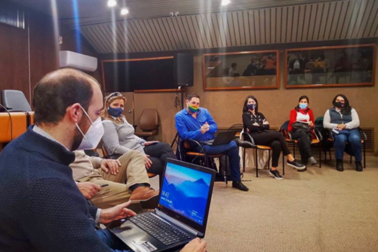 Comisi&oacute;n Nacional de Turismo LGBTIQ+ sesion&oacute; en Montevideo