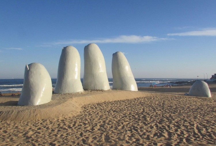 Intendencia de Maldonado inhabilita espacios p&uacute;blicos en Punta del Este