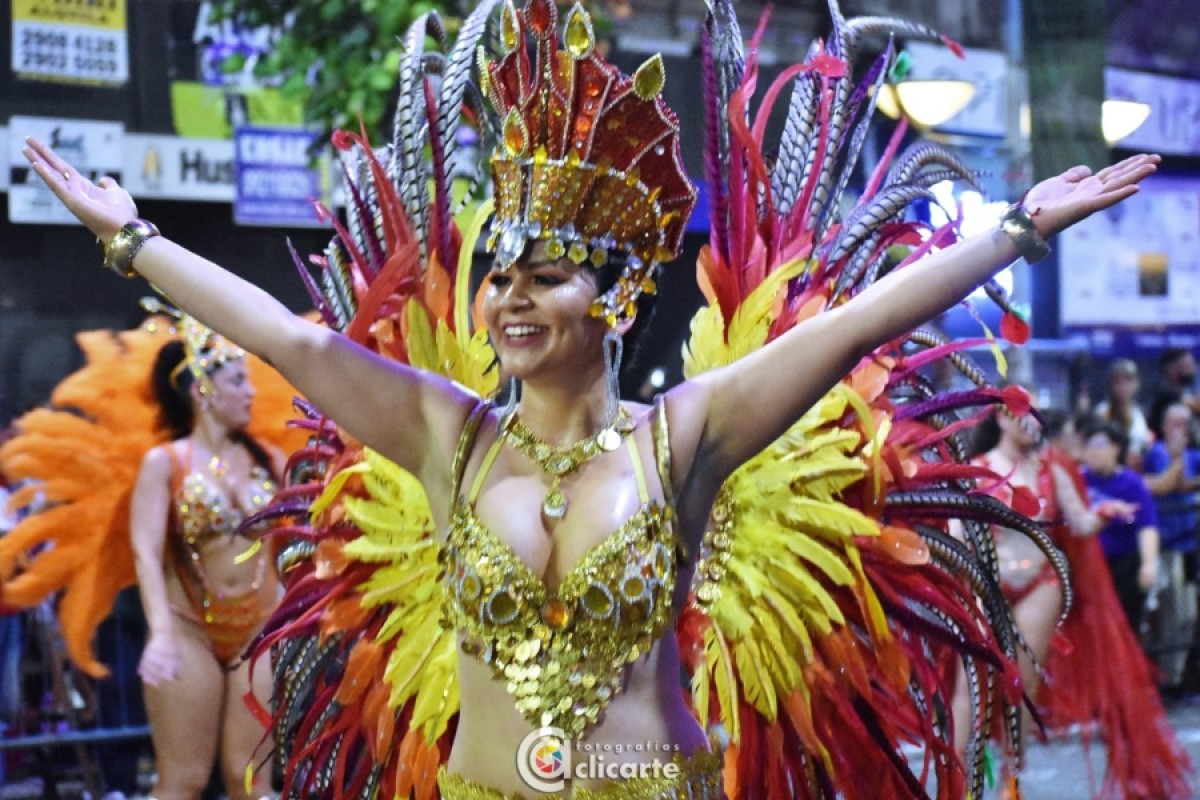  ¡Carnaval! (Foto @clicarte)