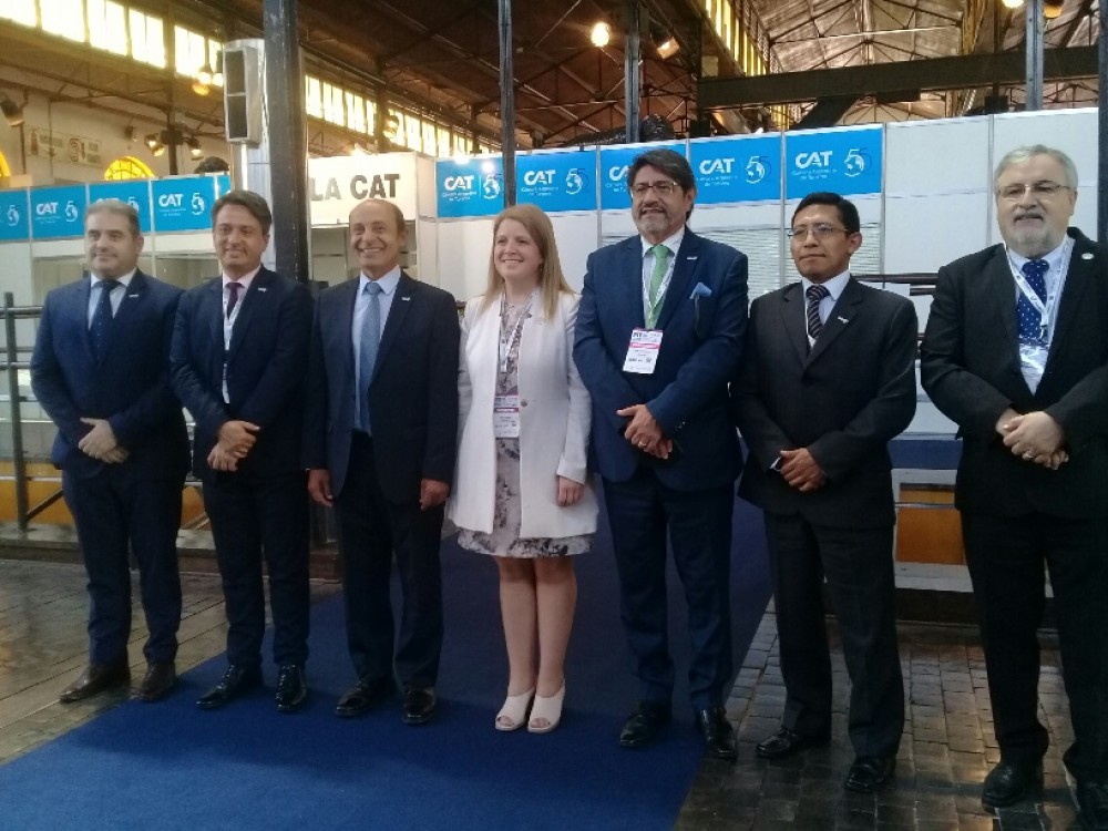 Mauricio Mauvecín, coordinador de la FEDESUD; Marcelo García, secretario de la CAT; Aldo Elías, past presidente de la CAT; Marina Cantera, Pte. de la CAMTUR; Carlos Canales, Pte. de la FEDESUD y Pte. de la CANATUR; Marco Antonio Mercado, Pte. de la ABAVYT; Francisco Rodríguez, vicepresidente de la CAMTUR