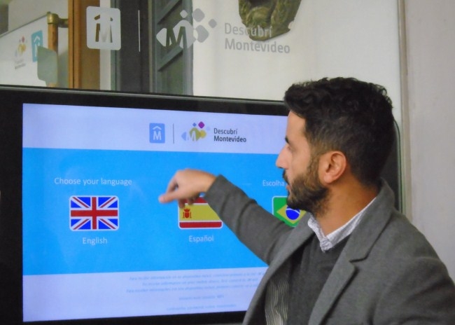 Montevideo cuenta con pantallas electr&oacute;nicas con informaci&oacute;n tur&iacute;stica