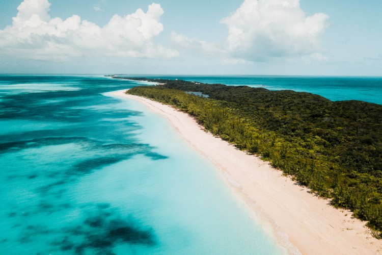 Bahamas pide a los viajeros que contin&uacute;en visitando las islas