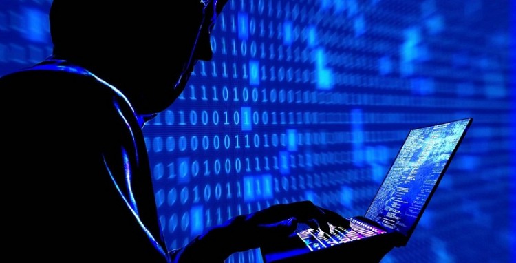 Dec&aacute;logo para velar por la ciberseguridad fuera de la oficina