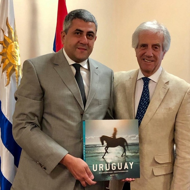 Lleg&oacute; a Uruguay el secretario general de la Organizaci&oacute;n Mundial del Turismo