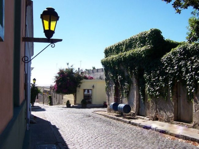 C&aacute;mara hotelera y tur&iacute;stica de Colonia miente consciente o inconscientemente a las autoridades nacionales y departamentales