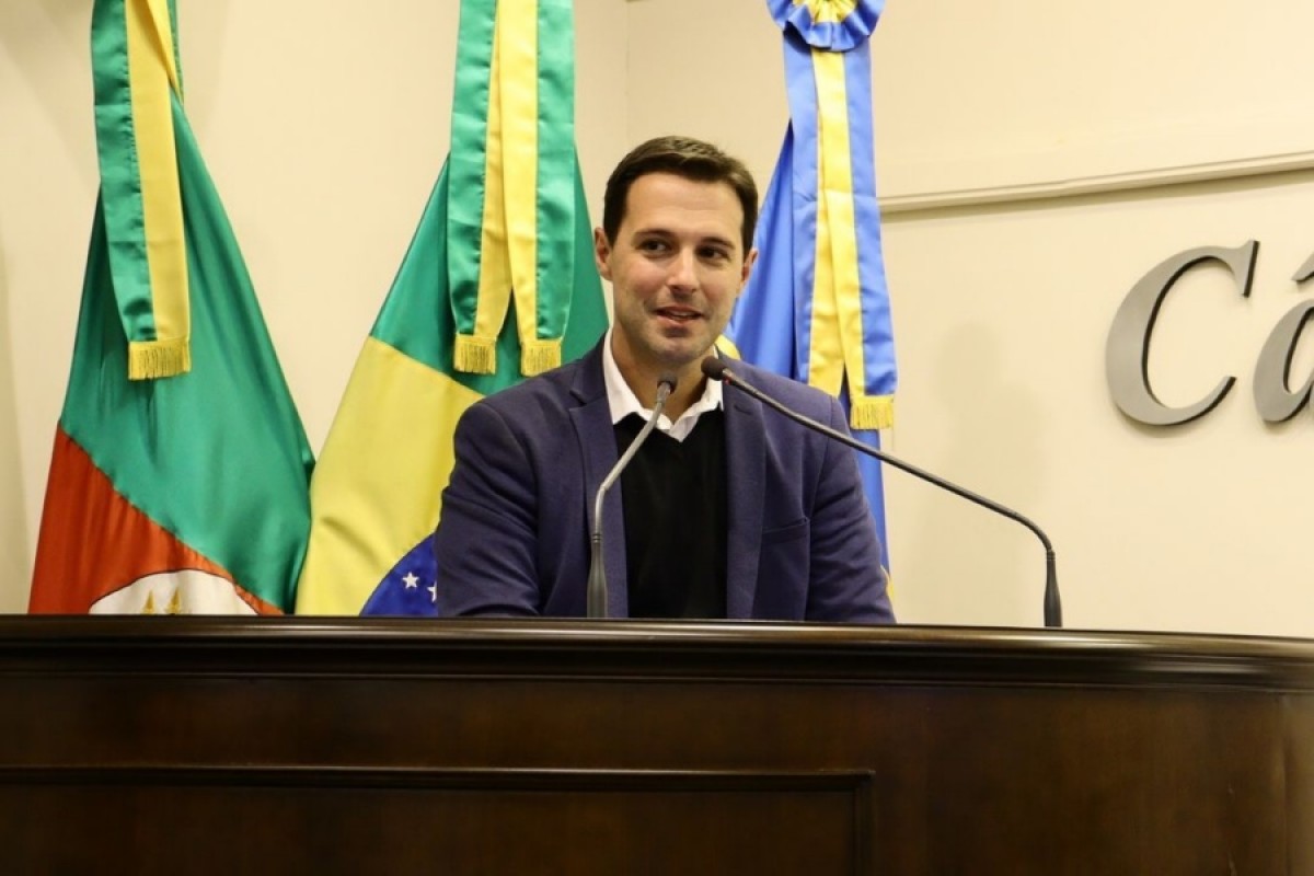 Eduardo Zorzanello, homenajeado por el Ayuntamiento de Gramado