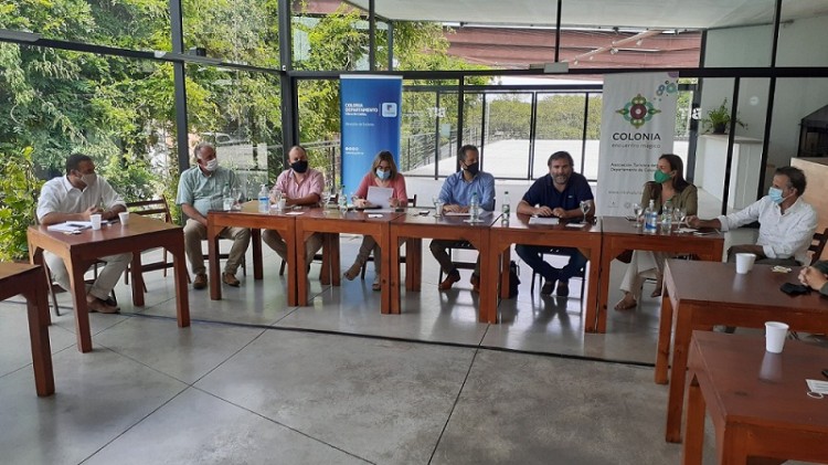 Asociaci&oacute;n Tur&iacute;stica de Colonia se reuni&oacute; con autoridades