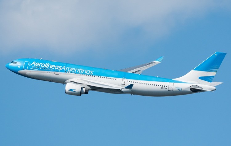 Aerol&iacute;neas Argentinas retoma su operaci&oacute;n de vuelos regulares