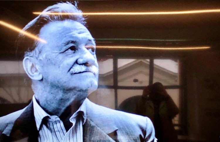 &ldquo;&hellip; al sur est&aacute; quieta esperando Montevideo&rdquo; M. Benedetti