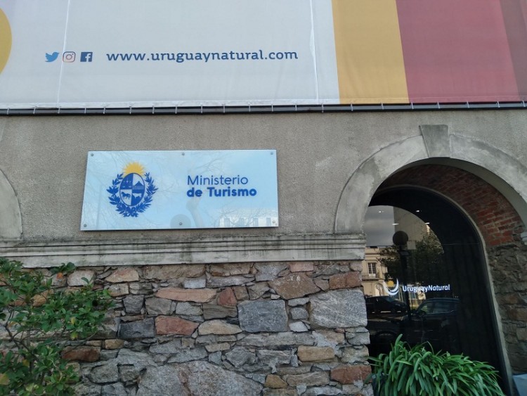 Los 21 puntos del Plan de Salvataje Tur&iacute;stico 2021-2022