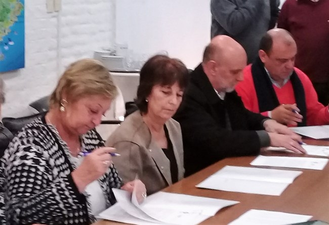 MINTUR firm&oacute; convenios para expandir el Turismo Social