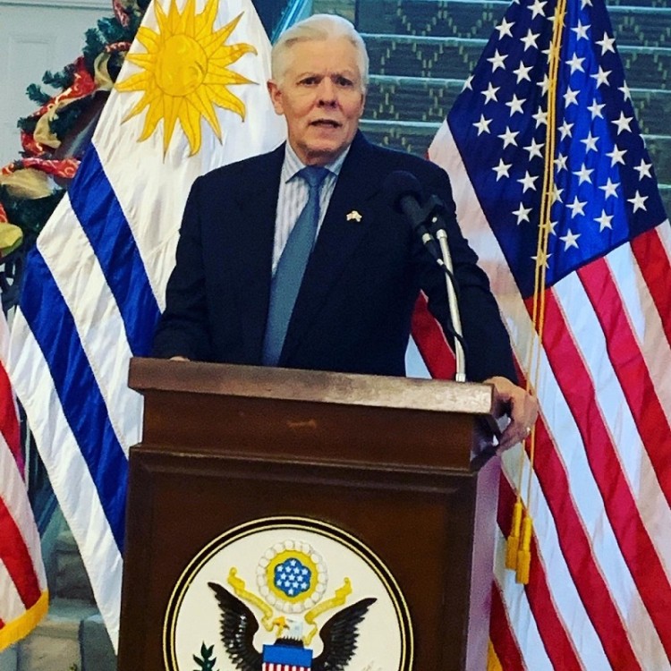 Asume Embajador de EE.UU. en Uruguay