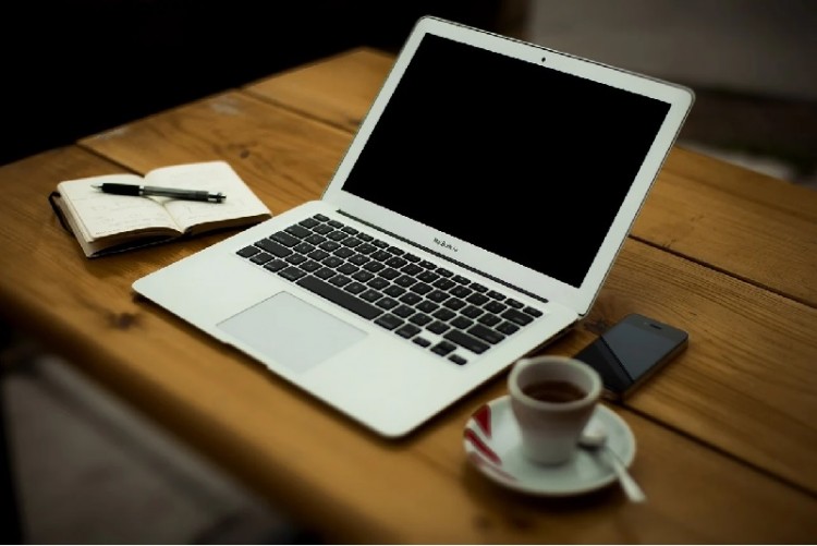 Tres departamentos invitan a tres videoconferencias